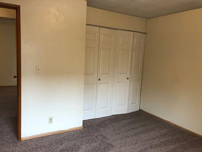 1893 Garden Ave #16 — Photo 6