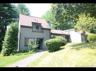 847 Heritage Vlg, Southbury, CT 06488
