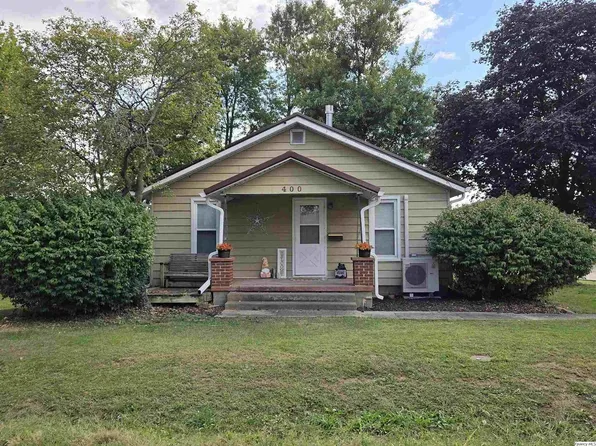 400 E Chestnut St, Mount Sterling, IL 62353