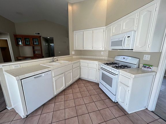 5th image of 22551 Cobble Creek Dr