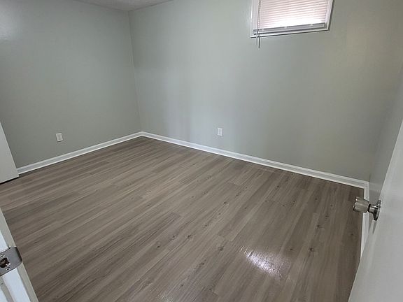 5th image of 181 Miller Dr #6