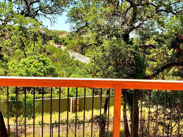 8230 Spicewood Springs Rd — Photo 30