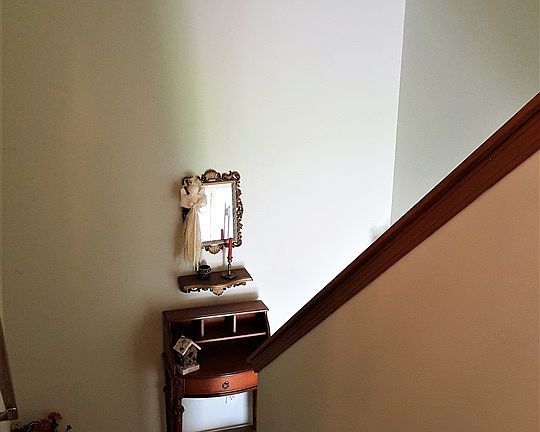 2nd image of 6345 Oak Crest Ln