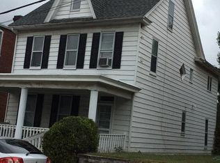 106 Garfield St FLOOR 1, Waynesboro, PA 17268