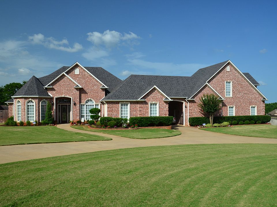 1st image of 103 Pecan Valley Dr