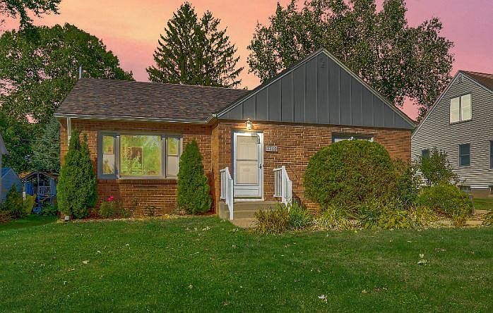 1st image of 1269 Shryer Ave W