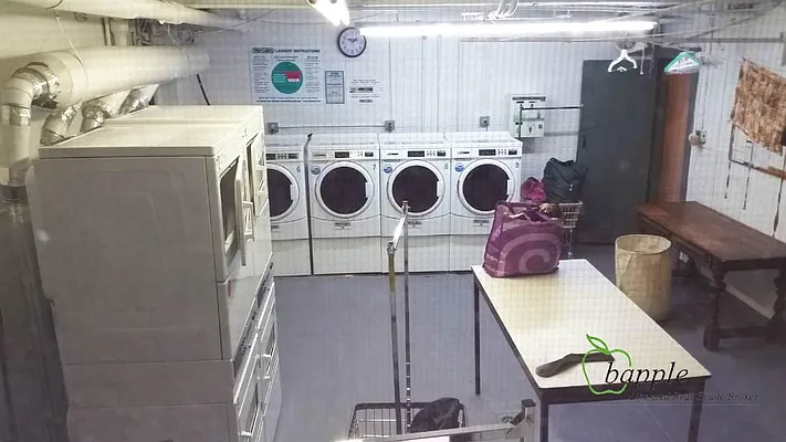 Sold by Bapple | media 7