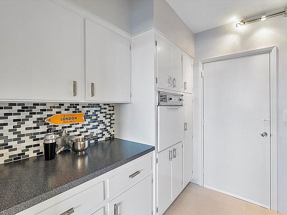 3rd image of 3233 NE 34th Street #1211