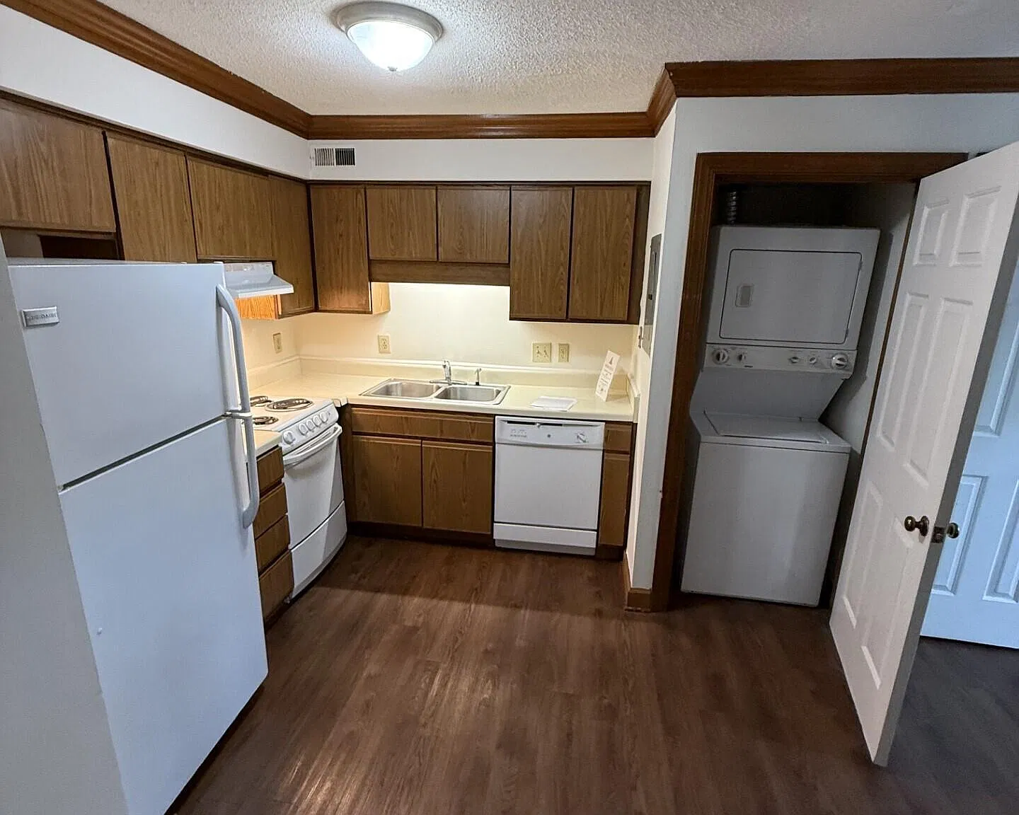 1 bed, 1.0 bath, 540 sqft, $995 — Photo 3