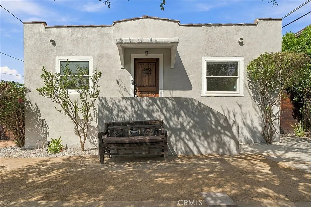 2 bed, 780 sqft, $4,450 — Photo 2