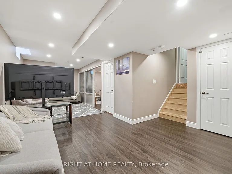 1209 Mary Lou St — Photo 36