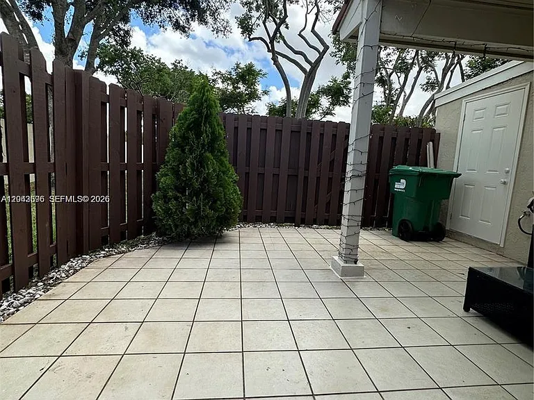 6012 NW 172nd Terrace Cir — Photo 11