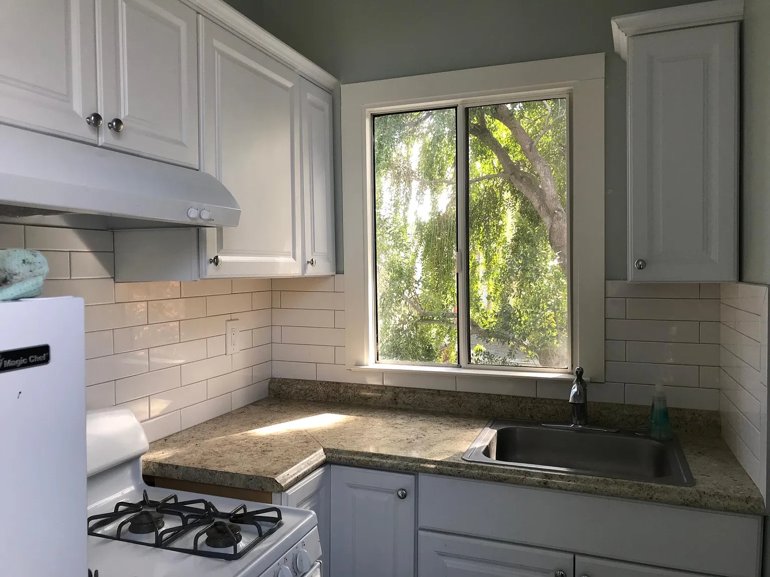 Studio, 400 sqft, $2,180 — Photo 2