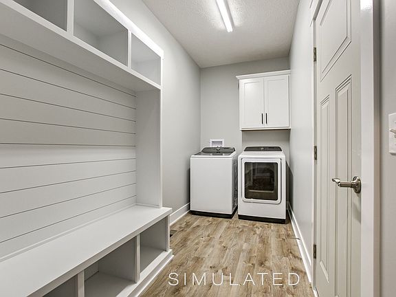 3rd image of 8100 Nathan Ct