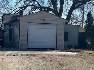 2212 S Santa Fe Ave, Wichita, KS 67211