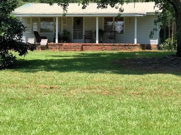 225 Winkle Dr, Armuchee, GA 30105