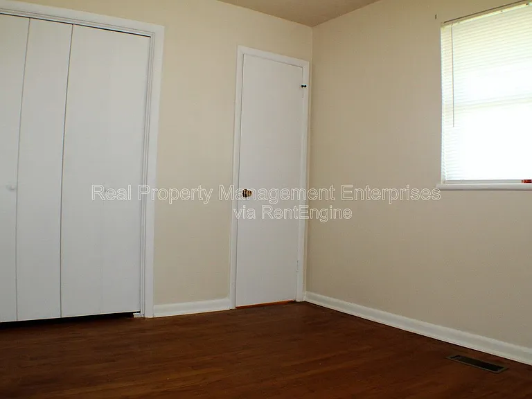 516 Inwood Dr — Photo 7