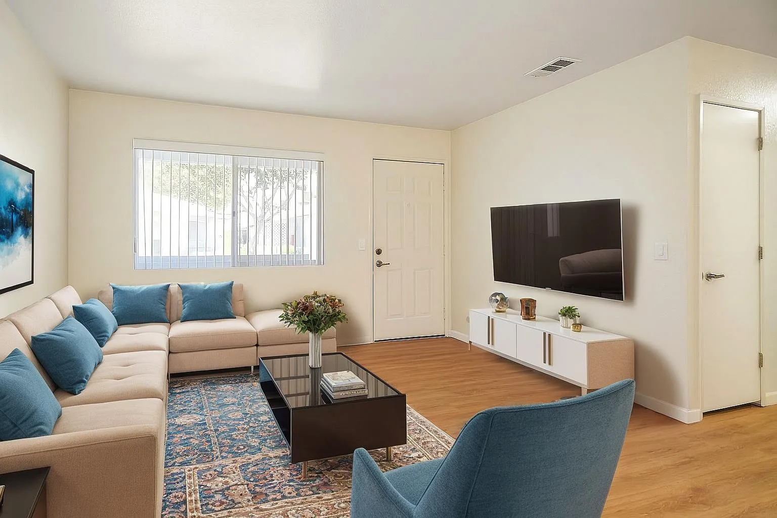 1 bed, 600 sqft, $1,350 — Photo 4