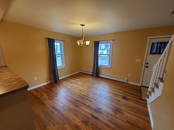 3rd image of 69 Essex St