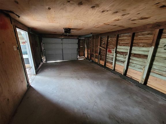 3rd image of 1623 Avenue N 1/2 #Ga