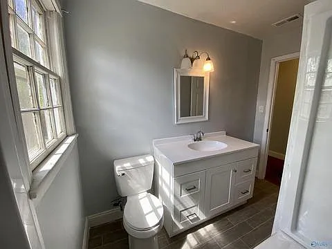 1503 Litchfield Ave — Photo 8