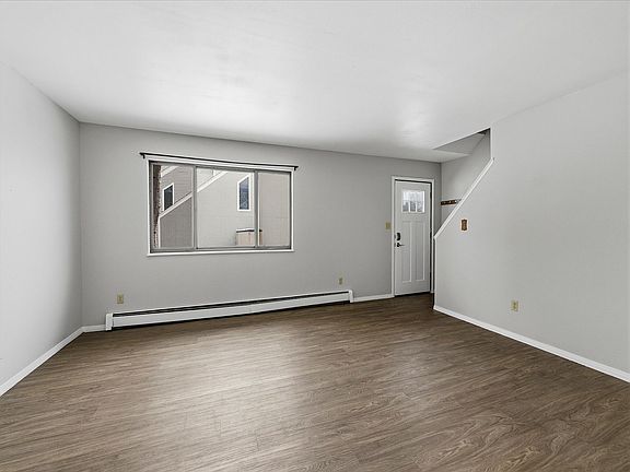 4th image of 2707 W 19th Street Dr Unit 4