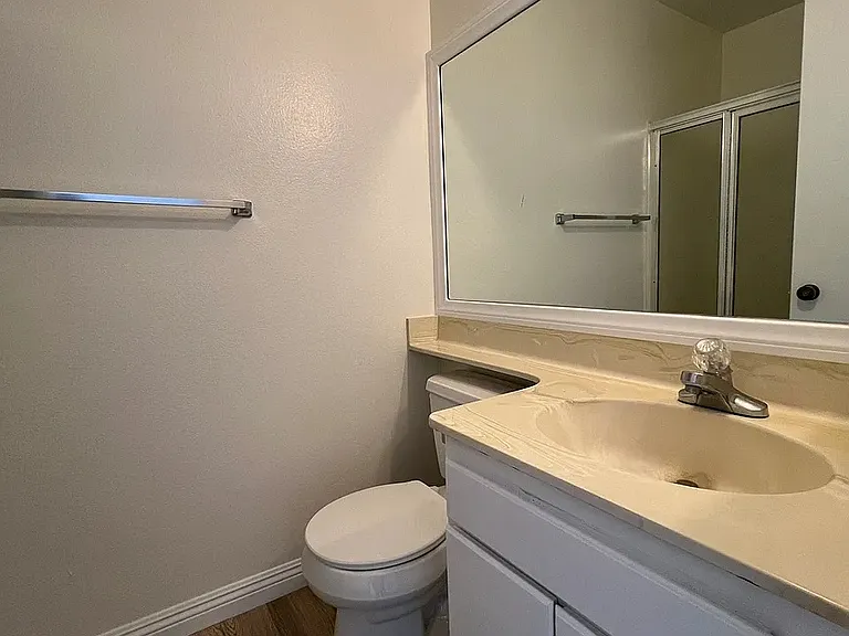 598 W Huntington Dr #K — Photo 31