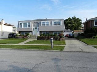 7725 166th Pl, Tinley Park, IL
