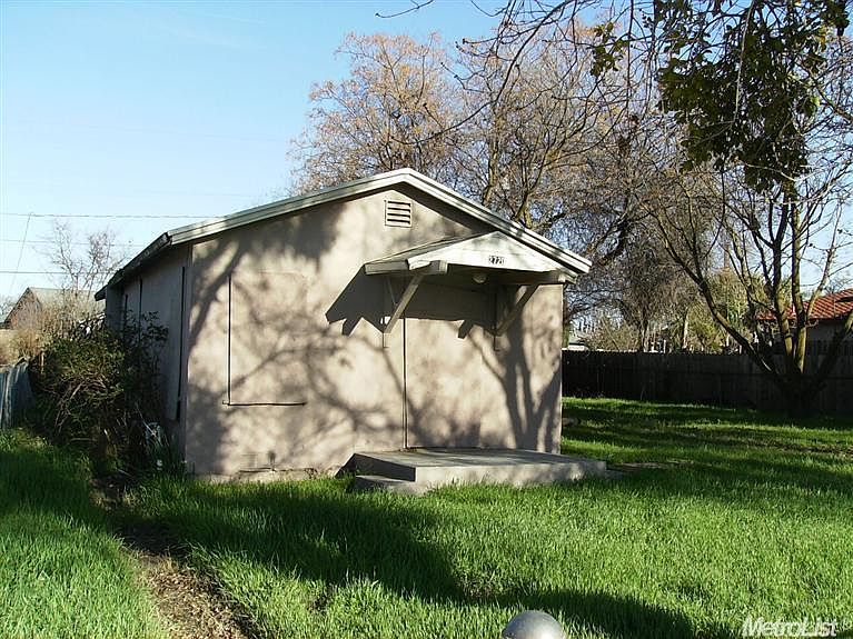 2nd image of 2720 Odell Ave