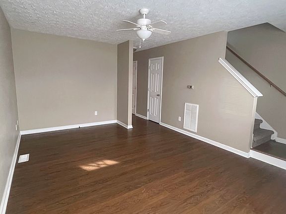 3rd image of 109 Hillridge Ct #C