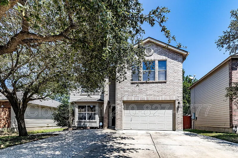 4 bed, 2.0 bath, 2282 sqft, $1,797 — Photo 4