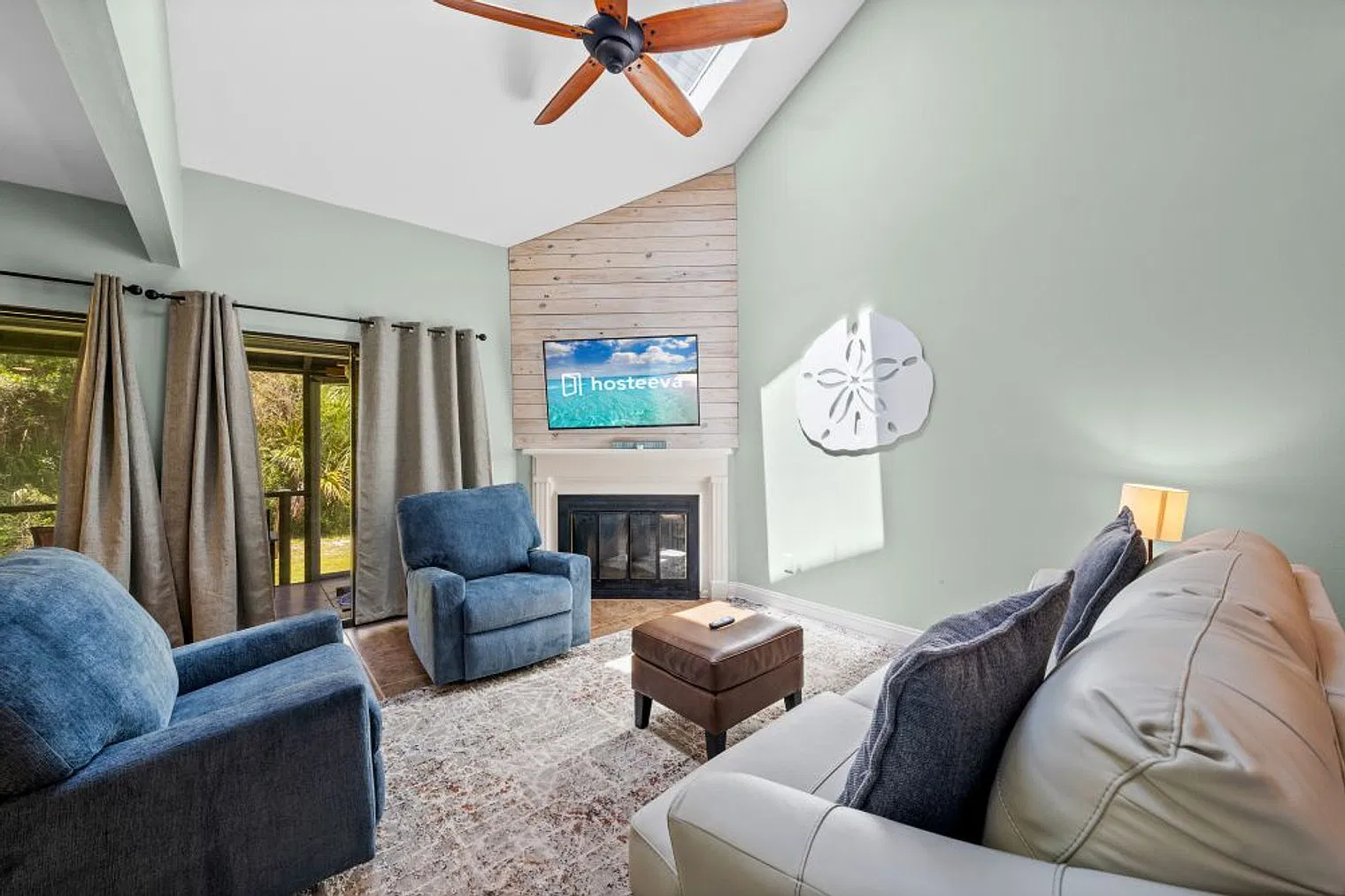 2 bed, 2.0 bath, 1130 sqft, $2,778 — Photo 1