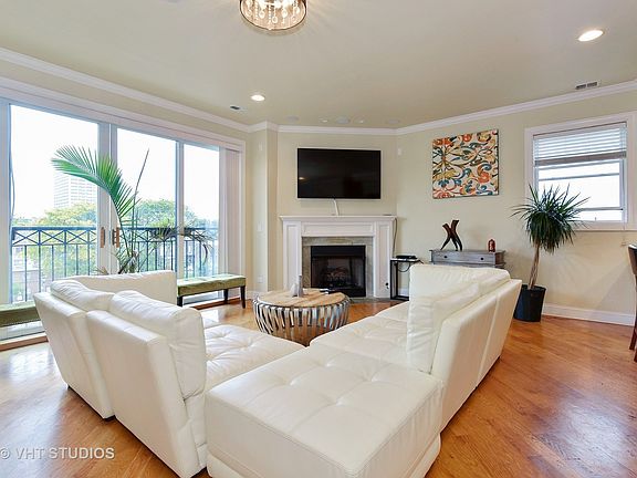 2nd image of 3560 S Giles Ave Unit 4