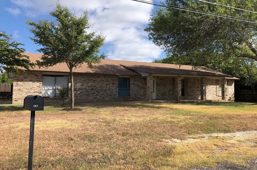 1st image of 403 Tyrone Dr