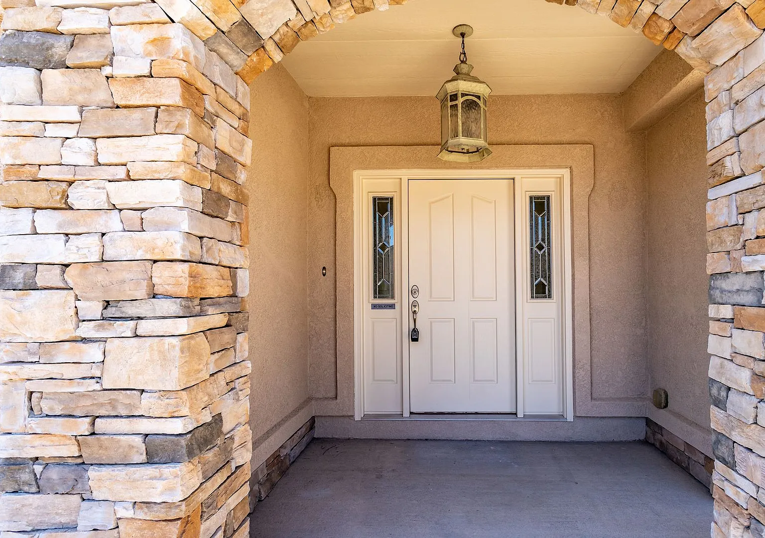 Beautiful Patio Home in District 20 — Photo 2