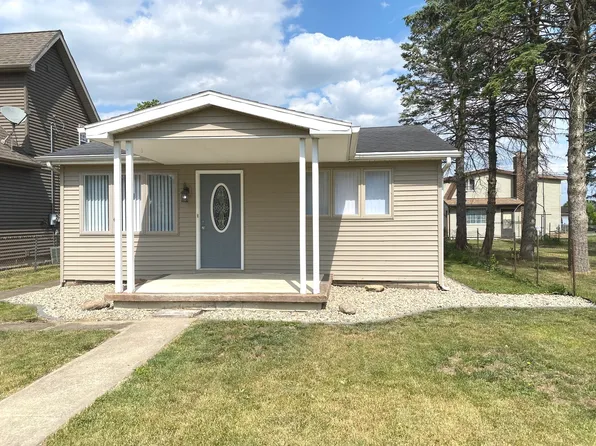 190 N Jackson Ave, Bradley, IL 60915