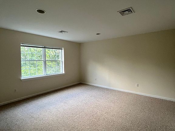 4th image of 2 Washington Ave N #2