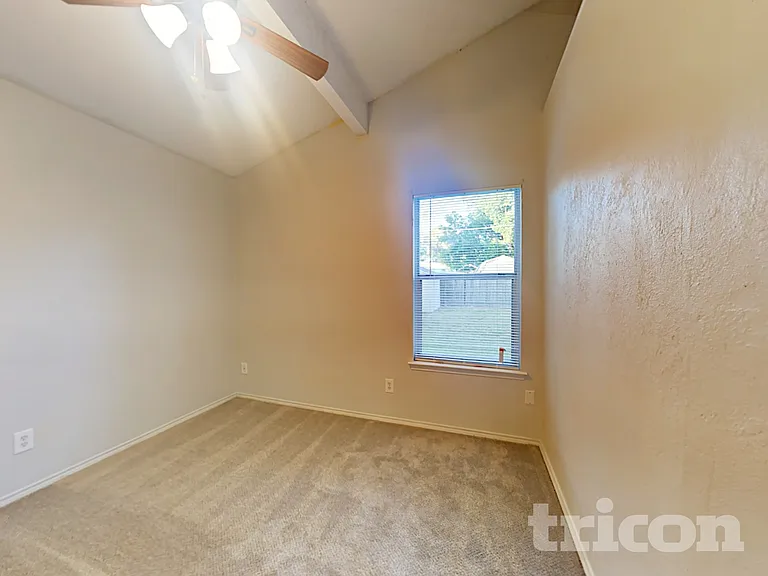 609 S Walnut Creek Dr — Photo 13