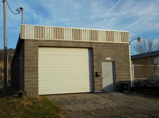 2561 Front St, Dubuque, IA 52001