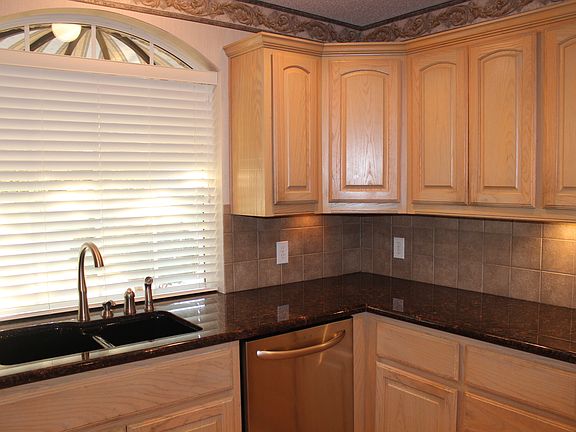 5th image of 2830 Judson Cir