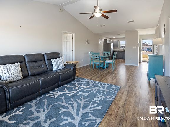 5th image of 921 Sentinel Cir