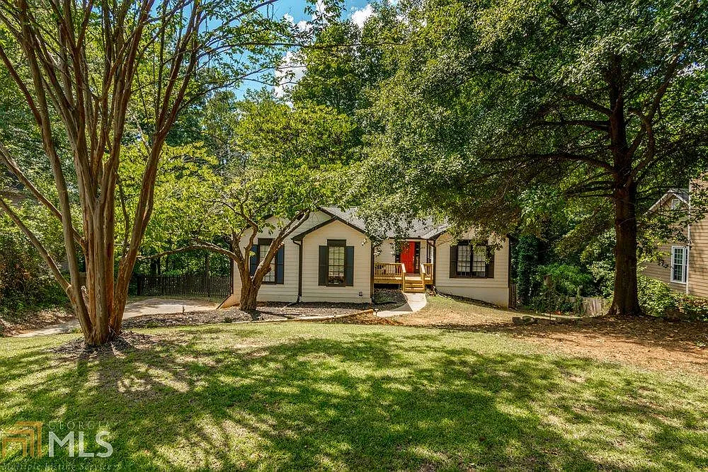 2074 Arbor Forest Dr SW photo 1