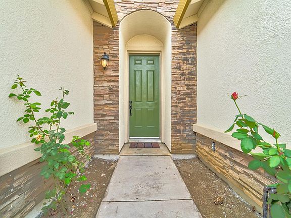 4th image of 501 Placer Creek Dr