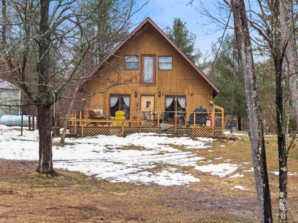 W8796 Smith Creek Rd, Crivitz, WI 54114
