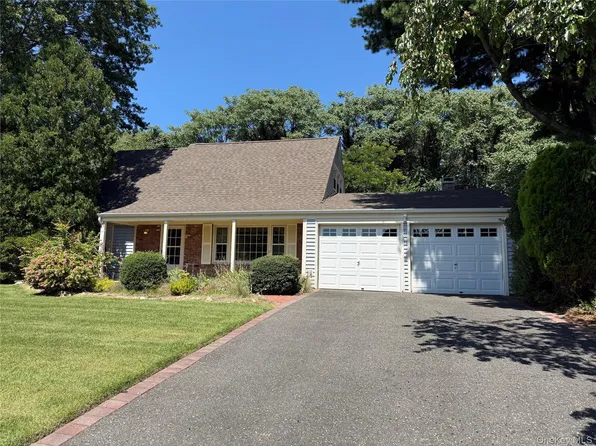 51 Hastings Drive, Stony Brook, NY 11790