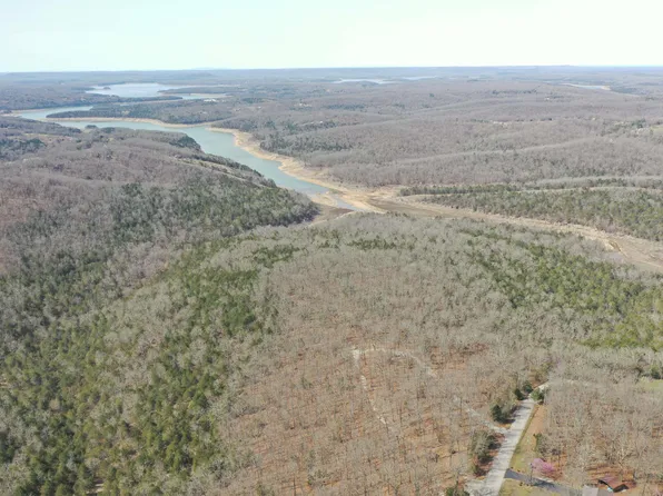 902 County Road 1085, Mountain Home, AR 72653