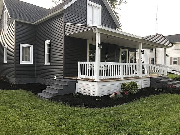 5th image of 304 N Main St