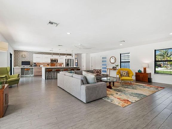 3rd image of 1812 Juno Isles Blvd