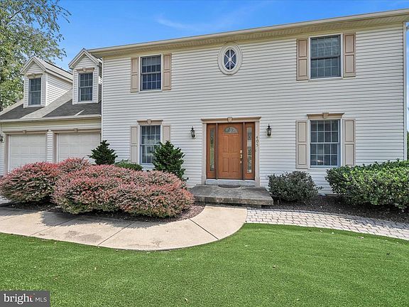 4th image of 405 Valley View Cir