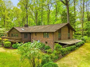 25 Peachtree Ln, Greer, SC 29651